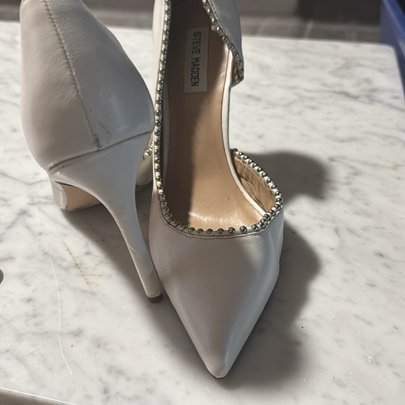 Steve Madden size 9.5 half white studded shoes. - Picture 7 of 7